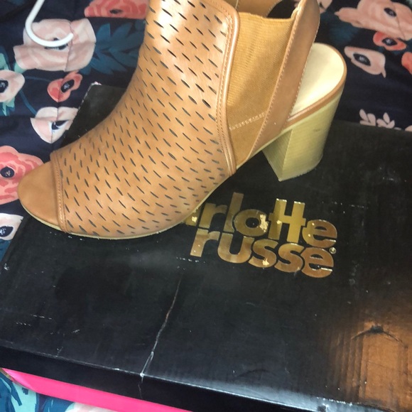 Brown Heels - Picture 3 of 3